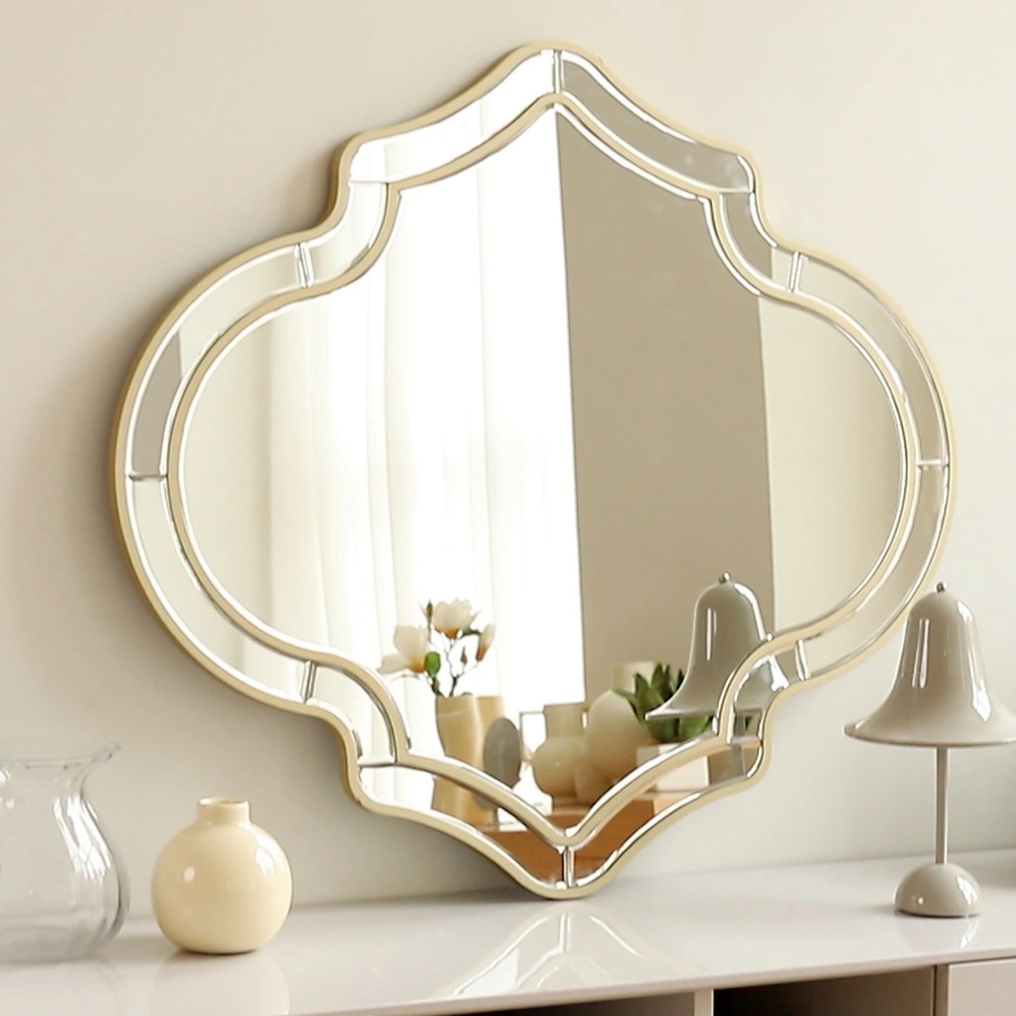 Hign-concerned Wall Mirror Glass Frame Accent For Living Room